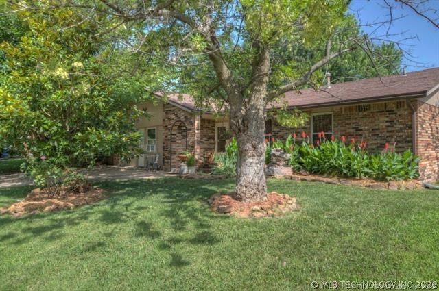 1100 W Oakridge Street, Broken Arrow, OK 74012 Main Photo