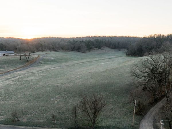1 Pinewood Road, Nunnelly, TN 37137
