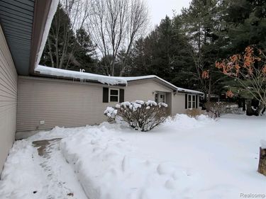 10342 Shore Drive, Elk Rapids Twp, MI 49690