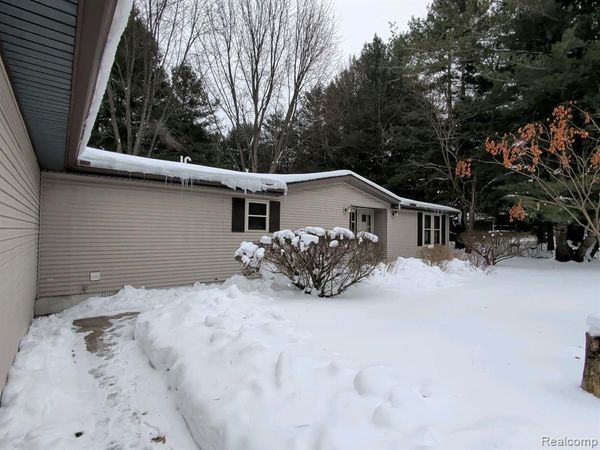 10342 Shore Drive, Elk Rapids Twp, MI 49690