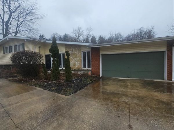 3750 Maplecrest Road, Woodmere, OH 44122