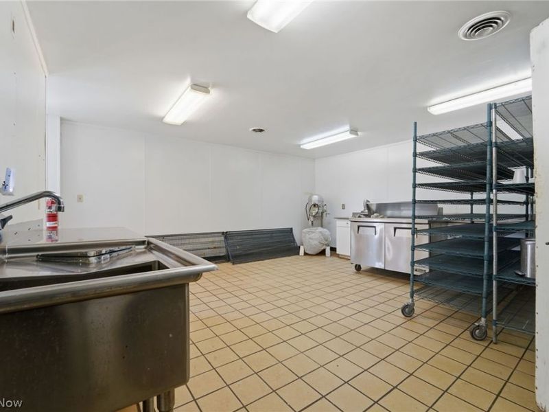 380 E Main, Andover, OH 44003 Photo 19