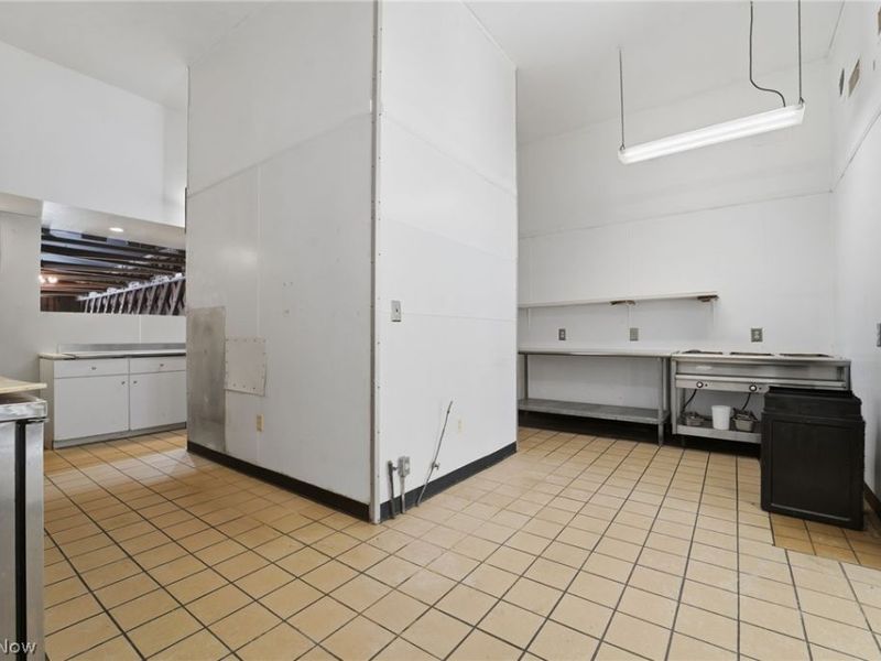 380 E Main, Andover, OH 44003 Photo 21