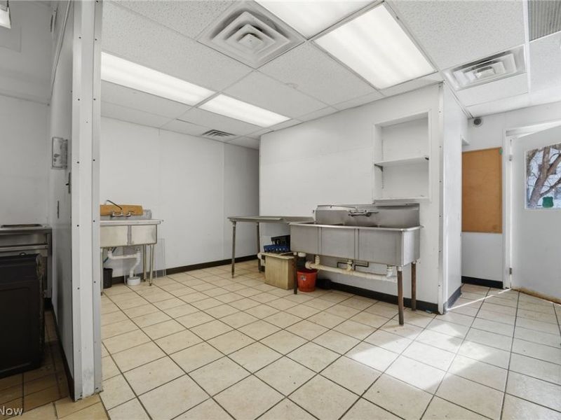 380 E Main, Andover, OH 44003 Photo 22