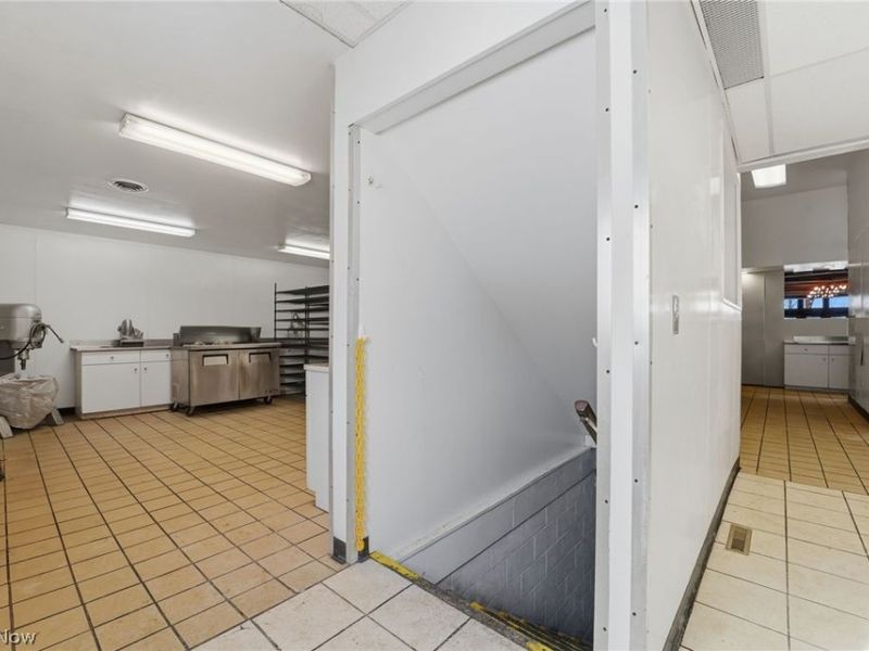 380 E Main, Andover, OH 44003 Photo 25