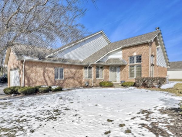 6700 Pondview Drive, Tinley Park, IL 60477