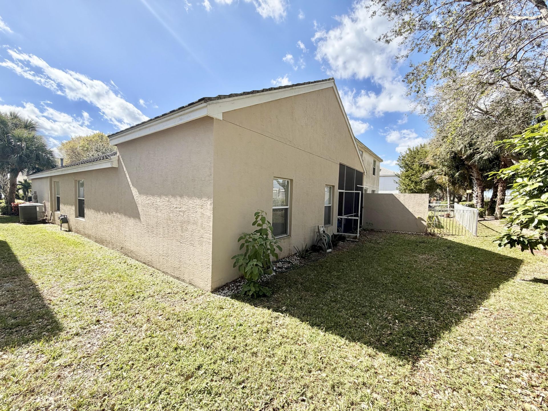 159 Berenger Walk, Royal Palm Beach, FL 33414 Photo