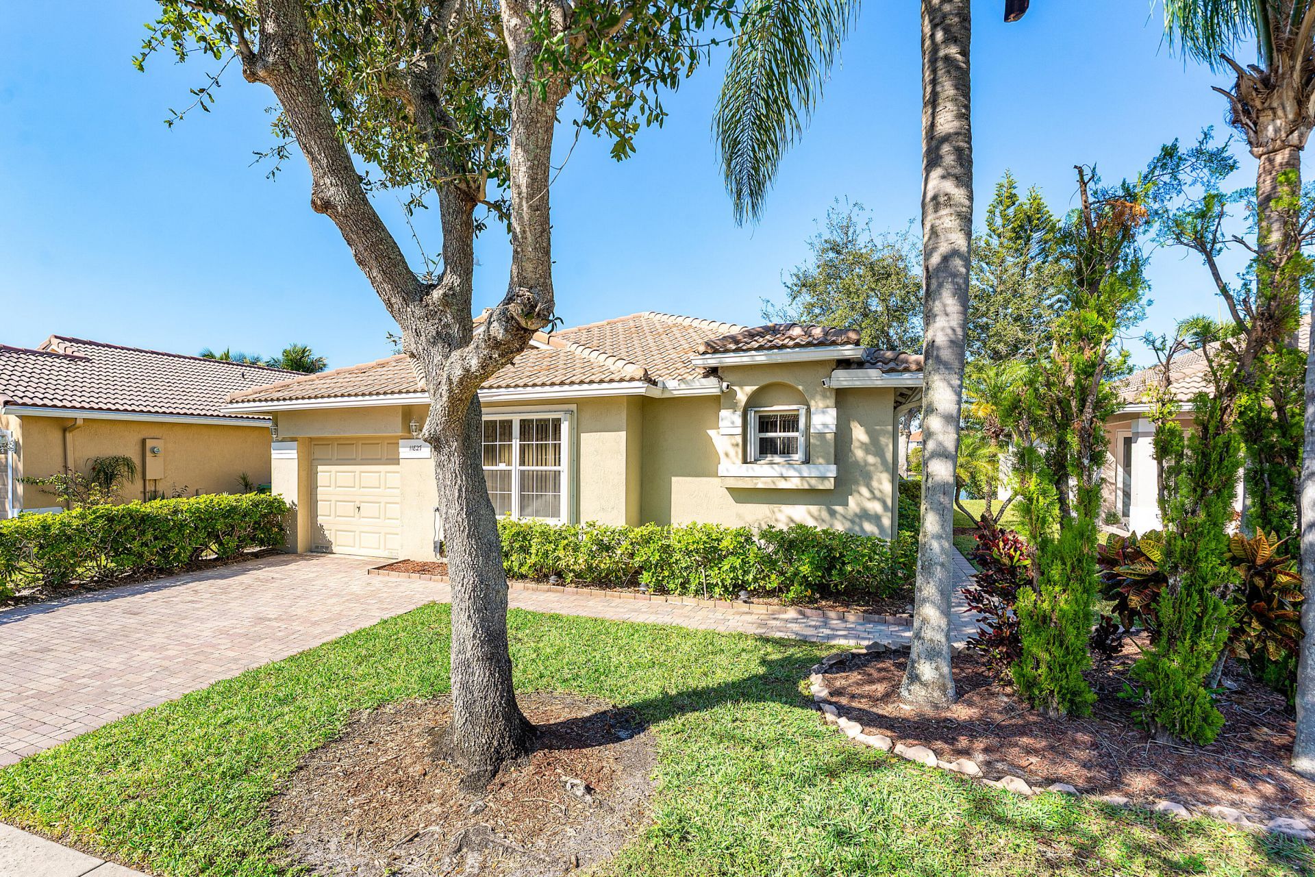 11827 SW 7th Street, Pembroke Pines, FL 33025 Photo