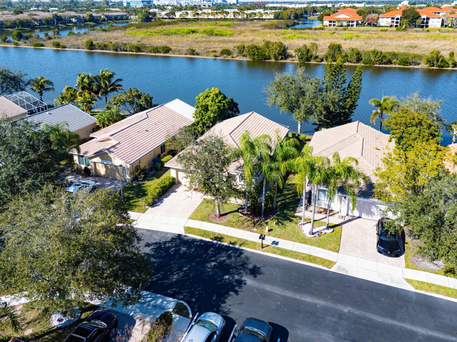 11827 SW 7th Street, Pembroke Pines, FL 33025 Photo