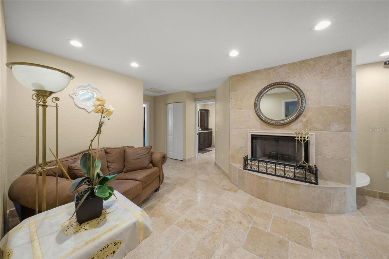 1634 N Lodge Drive, Sarasota, FL 34239 Photo