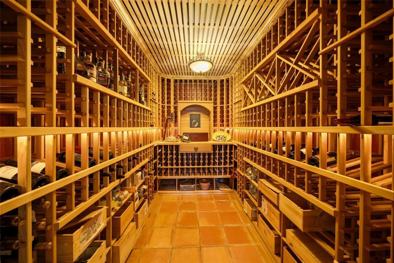 1634 N Lodge Drive, Sarasota, FL 34239 Photo