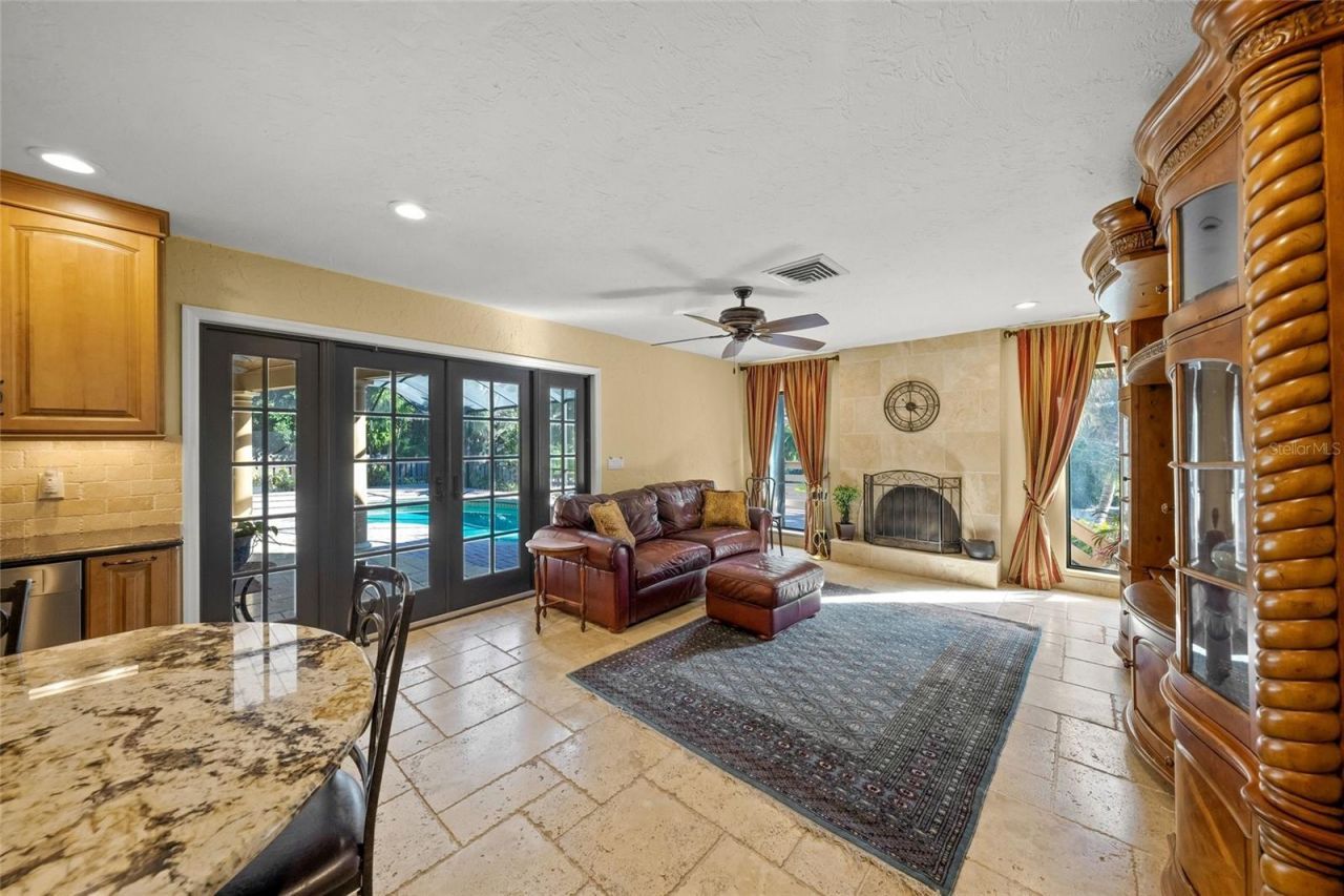 1634 N Lodge Drive, Sarasota, FL 34239 Photo