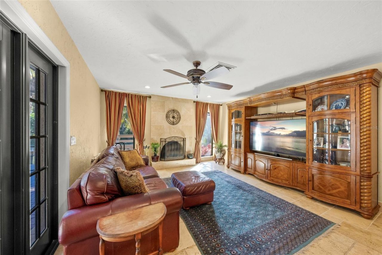 1634 N Lodge Drive, Sarasota, FL 34239 Photo