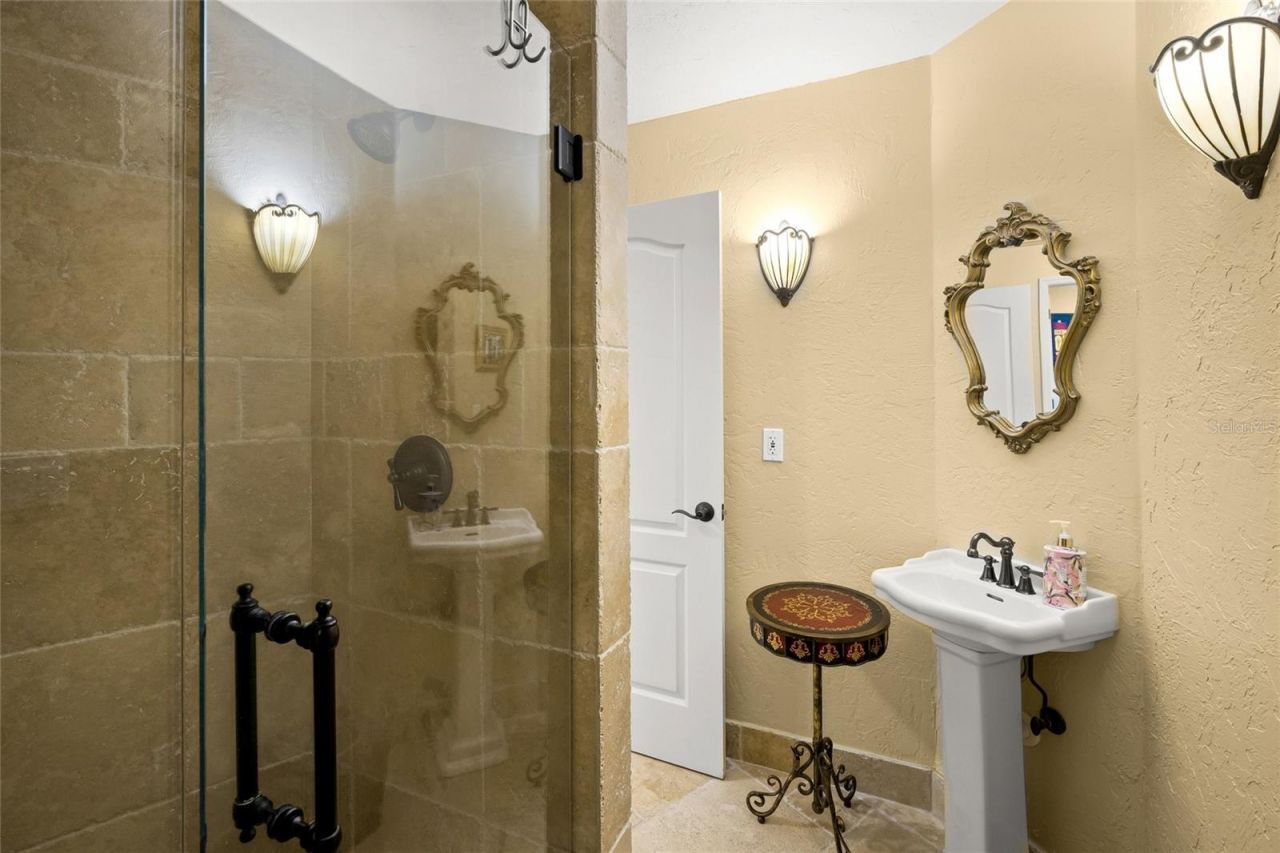 1634 N Lodge Drive, Sarasota, FL 34239 Photo