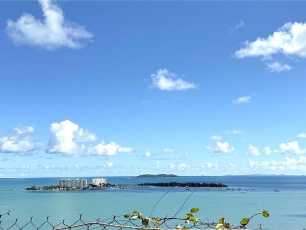 22 HERMANOS AVILA, BELTRAN, FAJARDO, PR 00738