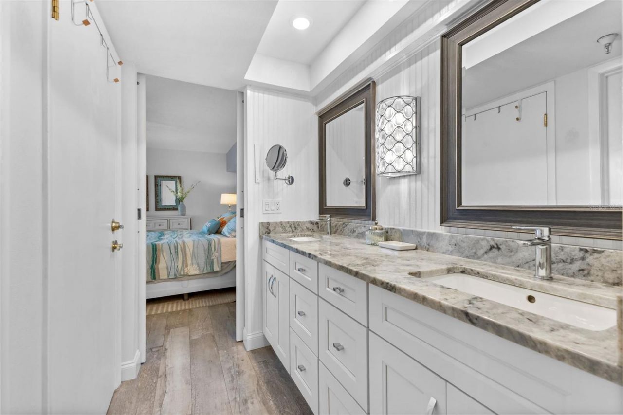 16332 Gulf Boulevard, Unit 2B, Redington Beach, FL 33708 Photo