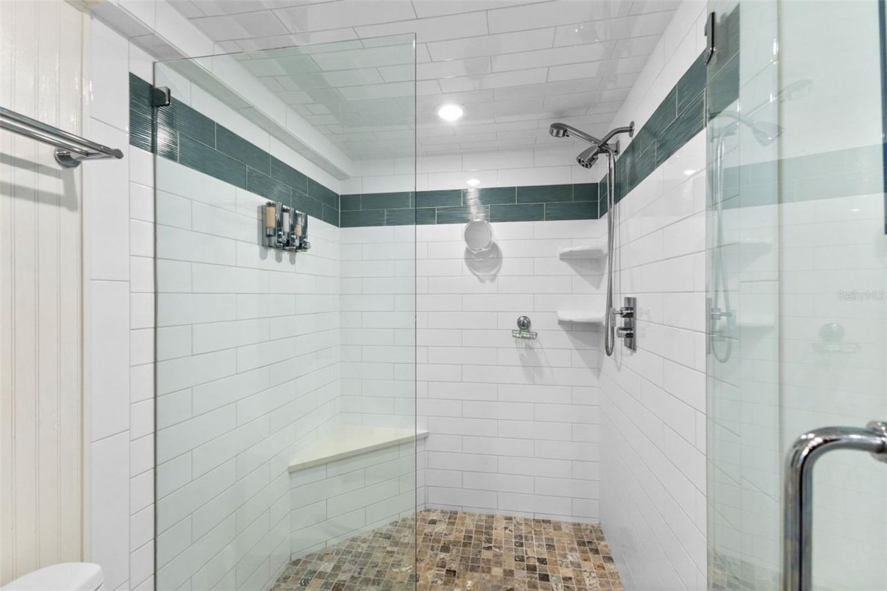 16332 Gulf Boulevard, Unit 2B, Redington Beach, FL 33708 Photo