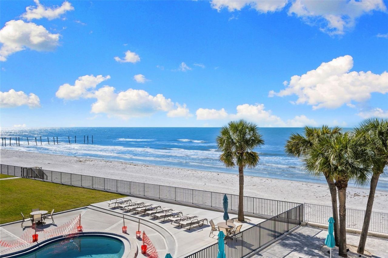 16332 Gulf Boulevard, Unit 2B, Redington Beach, FL 33708 Photo