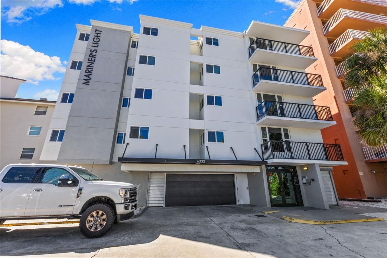 16332 Gulf Boulevard, Unit 2B, Redington Beach, FL 33708 Photo