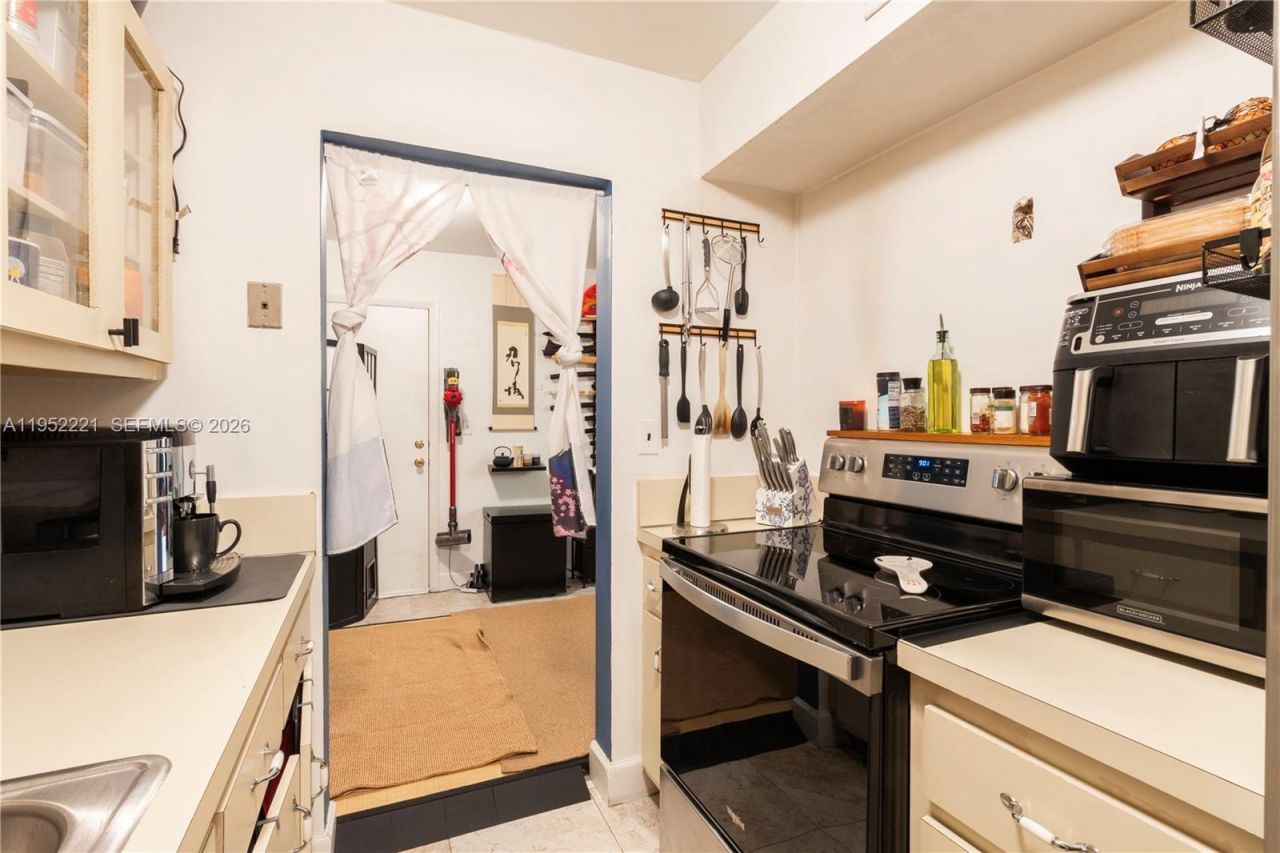 9490 SW 77th Ave , Unit N1, Miami, FL 33156 Photo