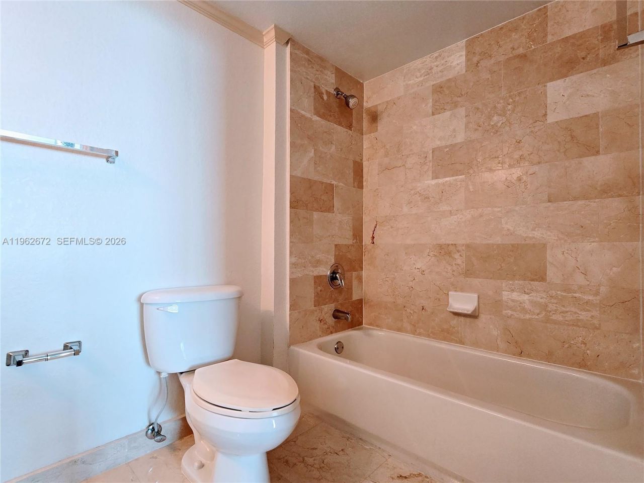 1625 Kennedy Cswy , Unit 1207C, North Bay Village, FL 33141 Photo