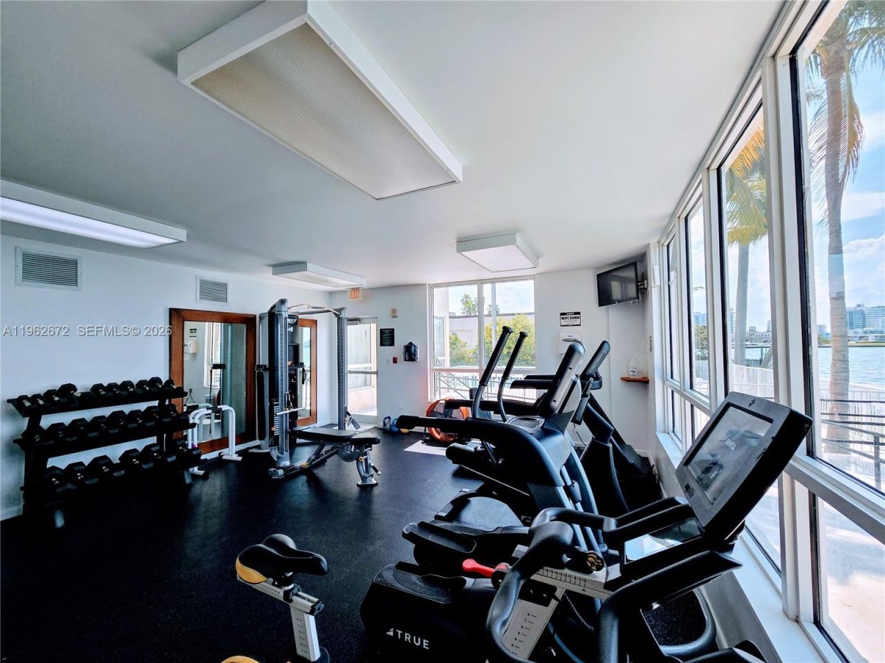 1625 Kennedy Cswy , Unit 1207C, North Bay Village, FL 33141 Photo