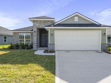 8369 HELMSLEY Boulevard, Jacksonville, FL 32219