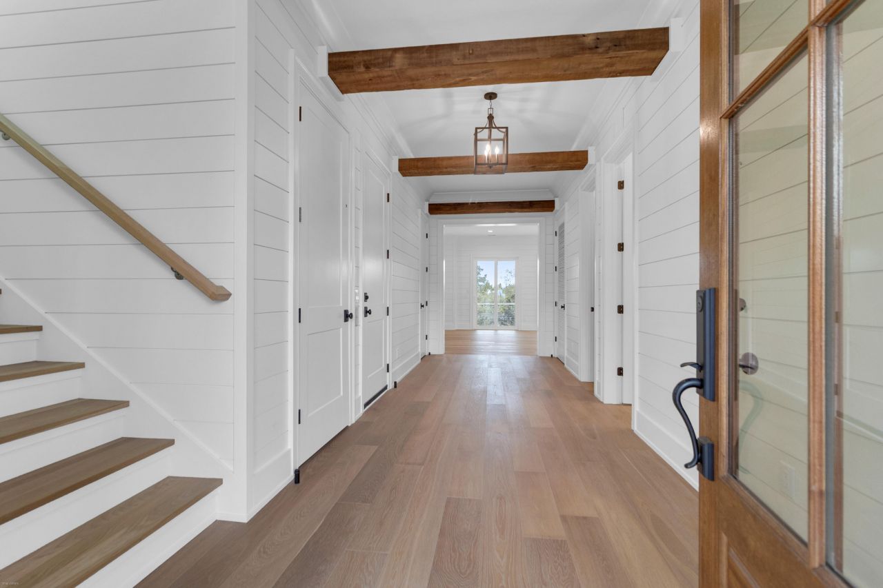 4176 Victory Pointe Drive Photo 8