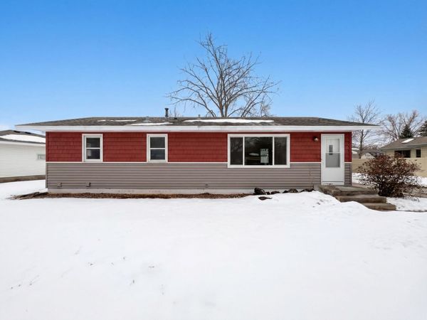 200 Oak Park Drive NE, Blaine, MN 55434