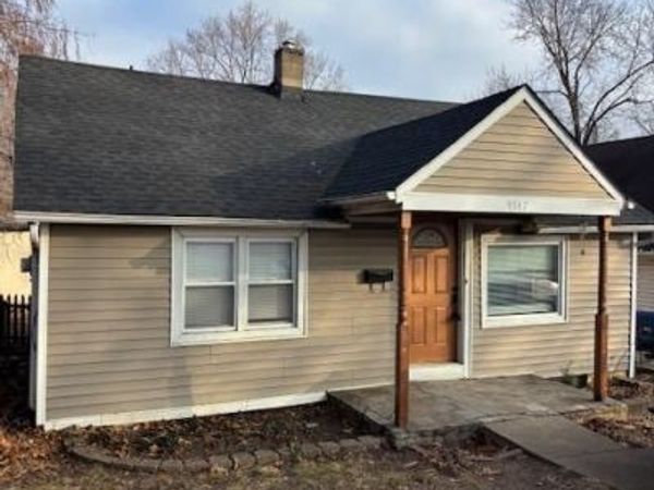 9547 Ridge Avenue , St Louis, MO 63114