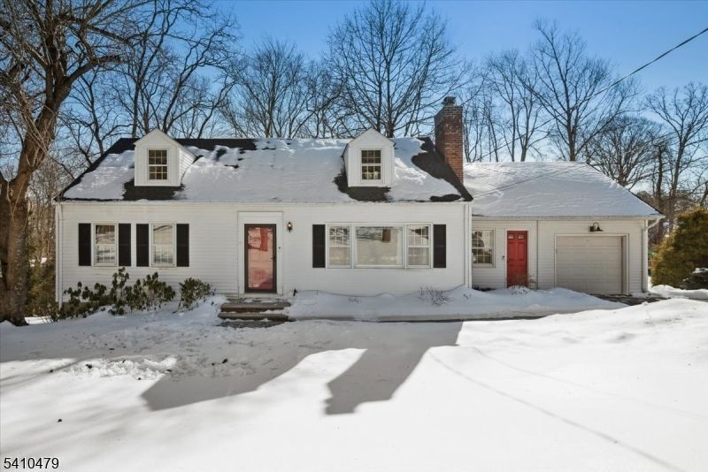 24 Raynor Rd, Morris, NJ 07960 Main Photo