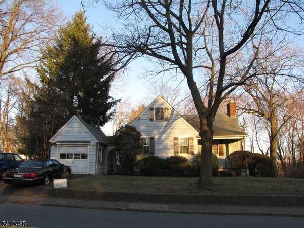 86 Ruckman Rd, Hillsdale, NJ 07642