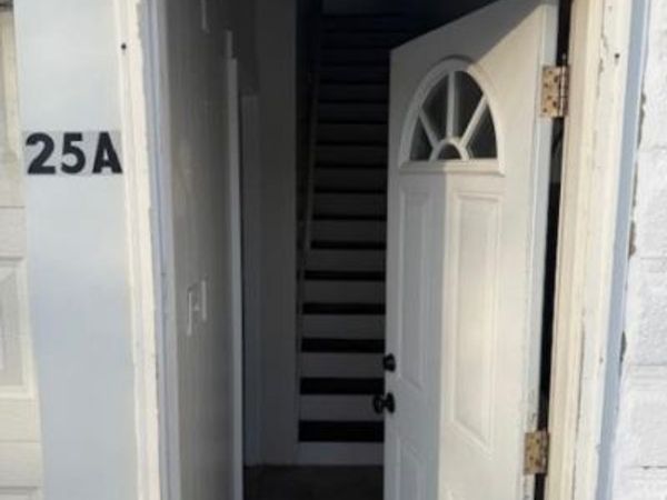 25 Flanders Rd, Netcong, NJ 07857