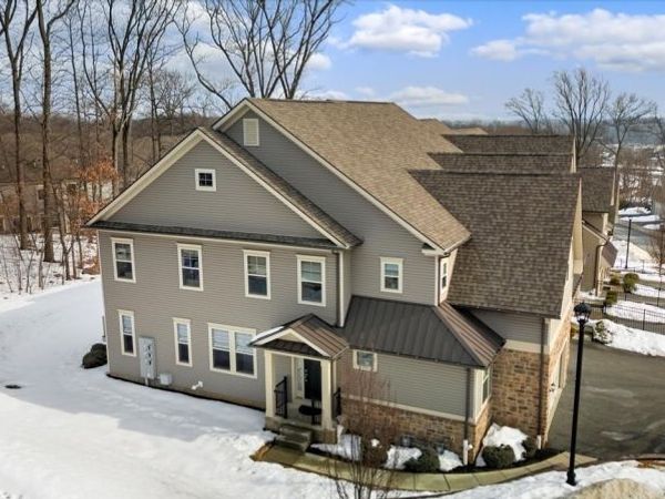 10 Albie Dr, Mountain Lakes, NJ 07046