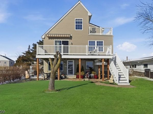 154 N Spinnaker Dr, Little Egg Harbor, NJ 08087