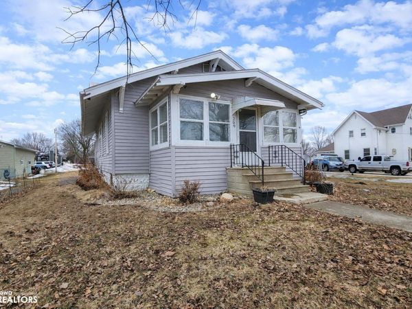 209 Adams Street, Rockwell, IA 50469