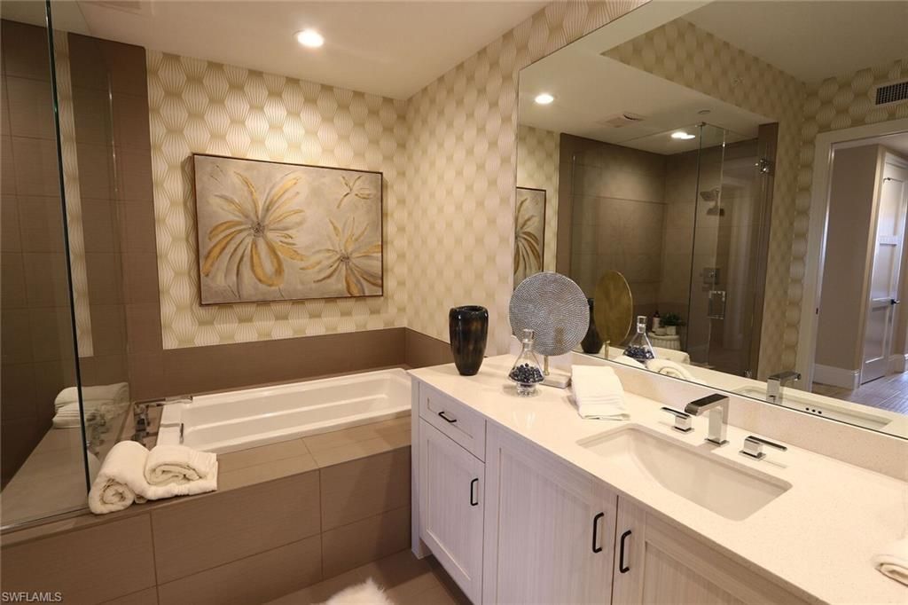 1135 3rd Ave S, Unit 517, Naples, FL 34102 Photo