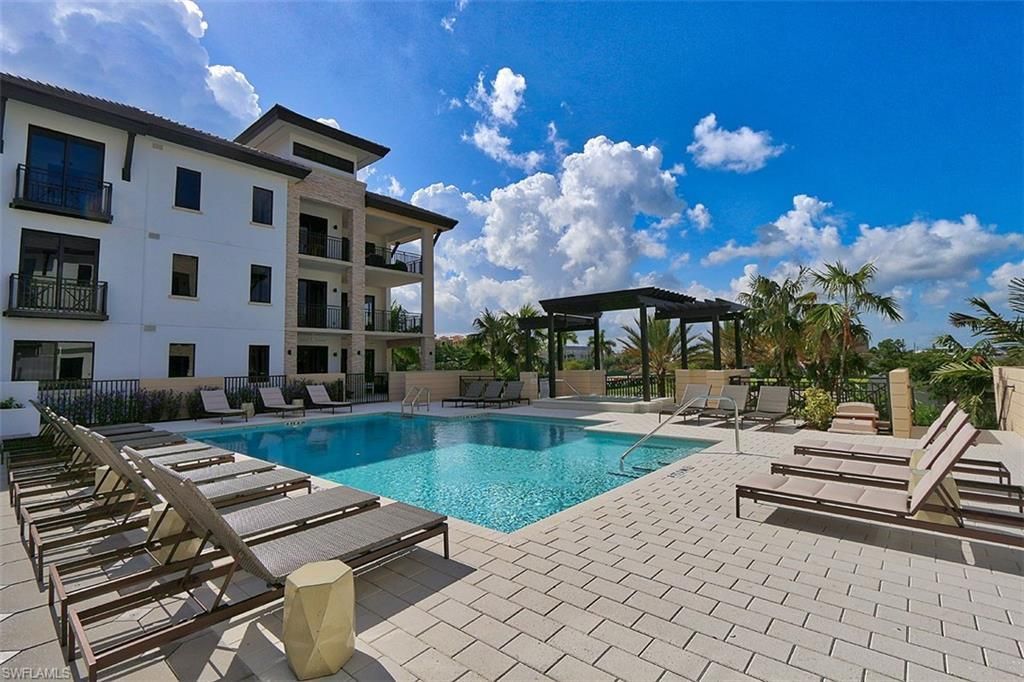 1135 3rd Ave S, Unit 517, Naples, FL 34102 Photo