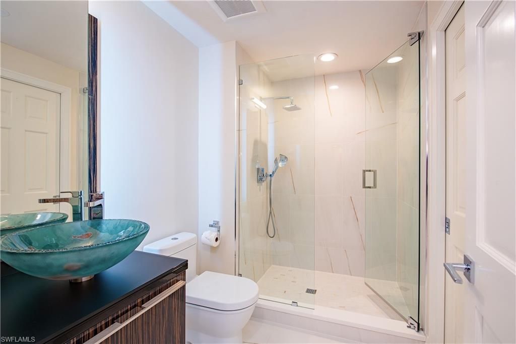 60 Seagate Dr, Unit 1702, Naples, FL 34103 Photo