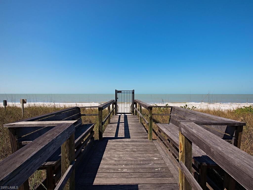 60 Seagate Dr, Unit 1702, Naples, FL 34103 Photo