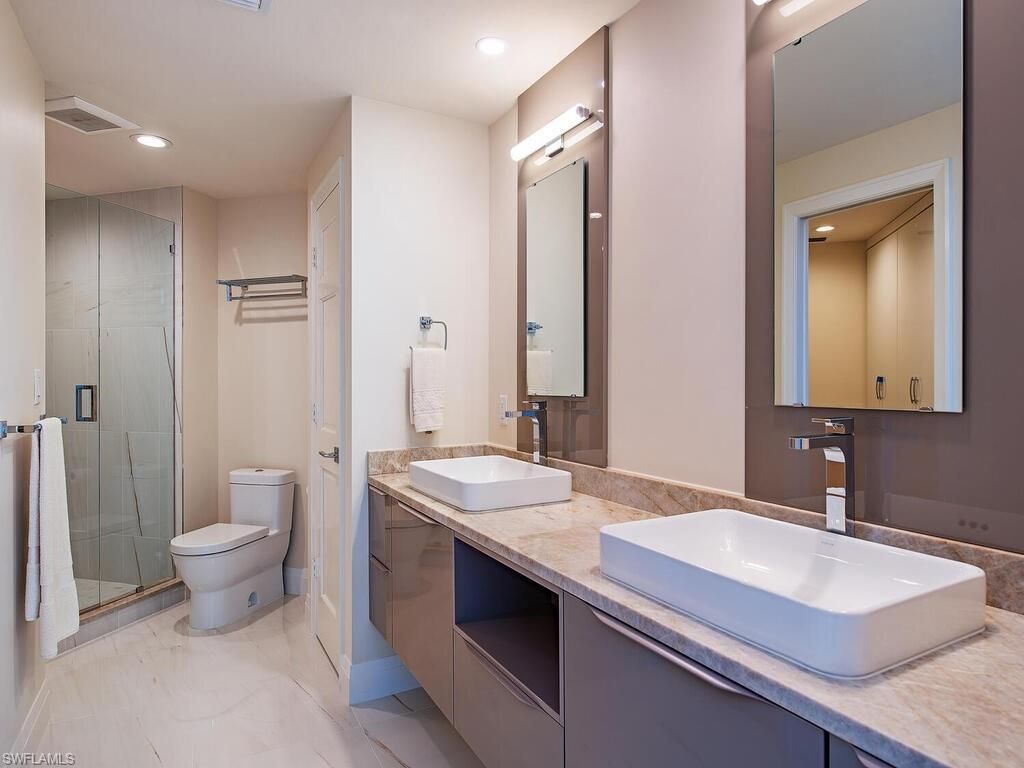 60 Seagate Dr, Unit 1702, Naples, FL 34103 Photo