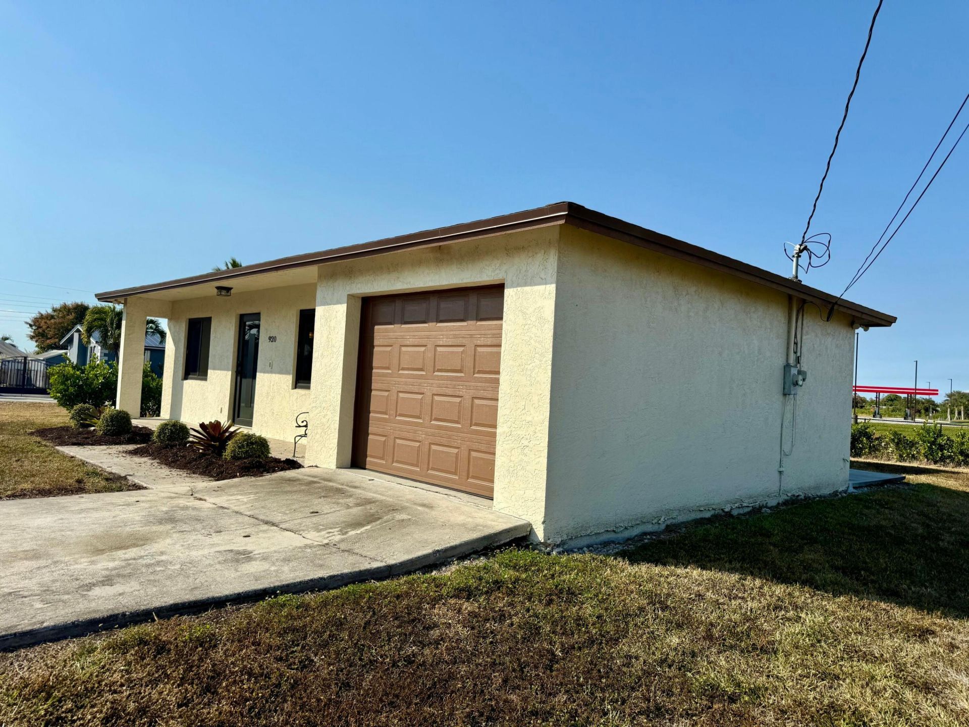 920 NW 4th Street, South Bay, FL 33493 Photo