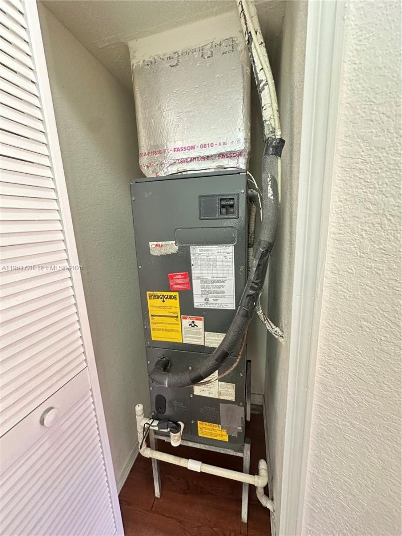 8925 SW 222nd Ter, Cutler Bay, FL 33190 Photo