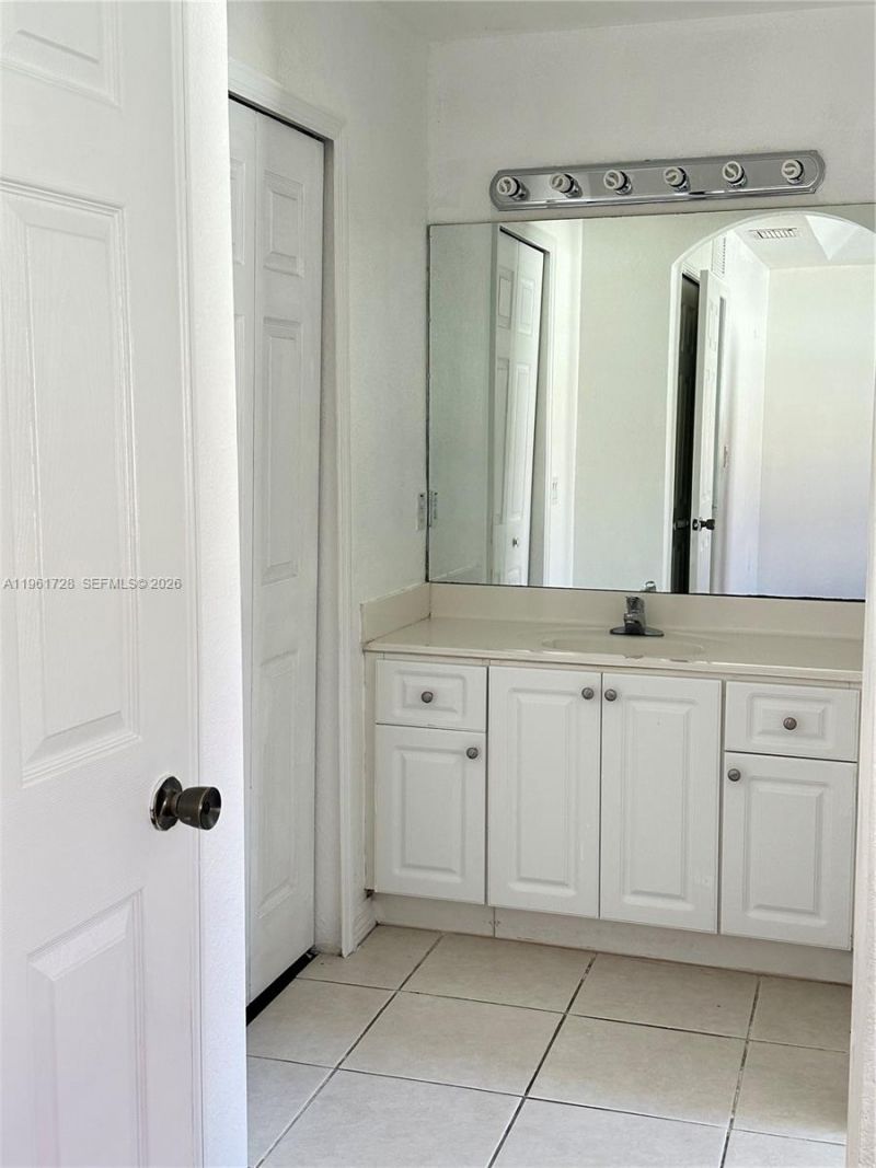 8925 SW 222nd Ter, Cutler Bay, FL 33190 Photo