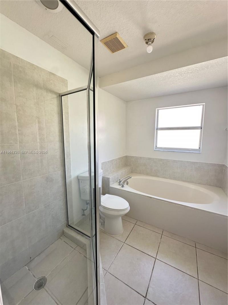 8925 SW 222nd Ter, Cutler Bay, FL 33190 Photo