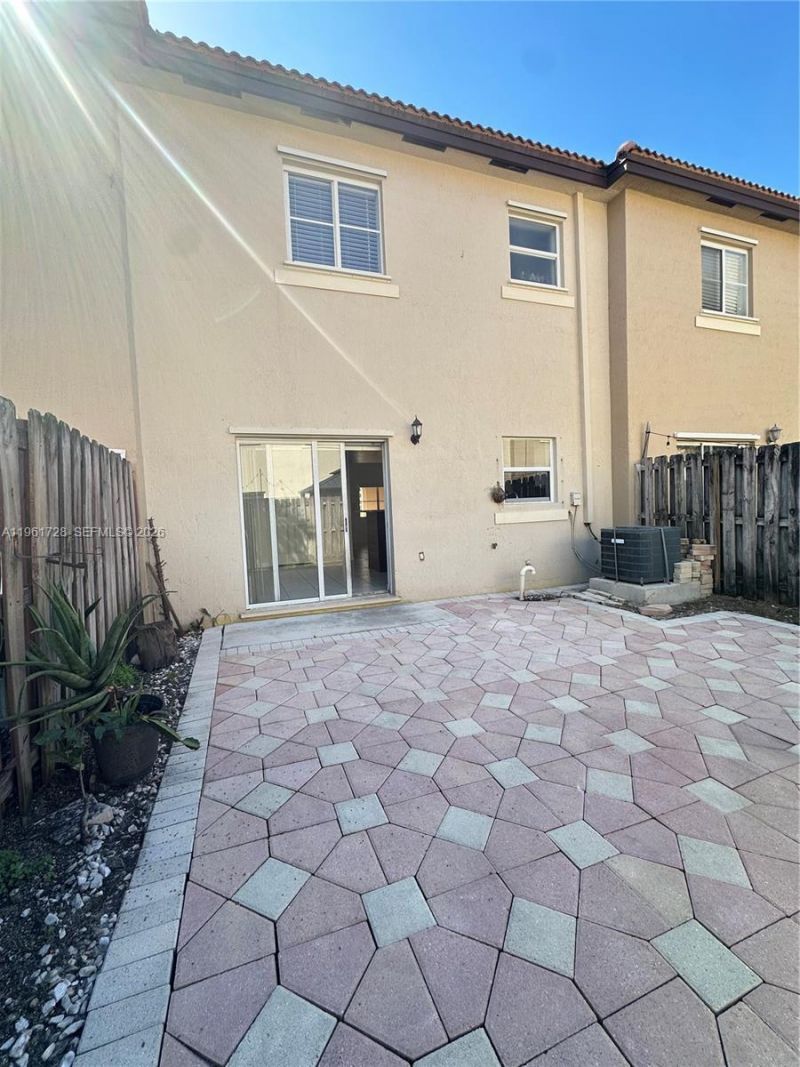 8925 SW 222nd Ter, Cutler Bay, FL 33190 Photo