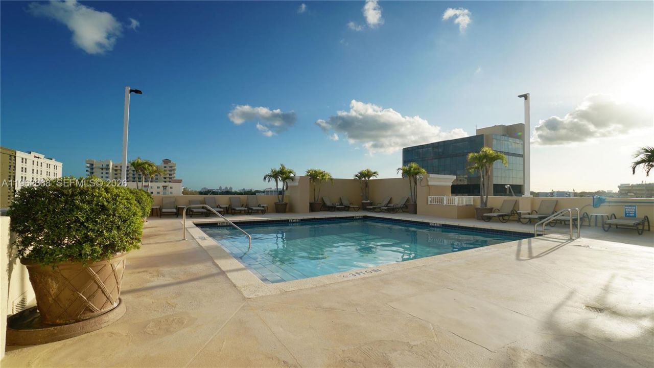 117 NW 42nd Ave , Unit 708, Miami, FL 33126 Photo