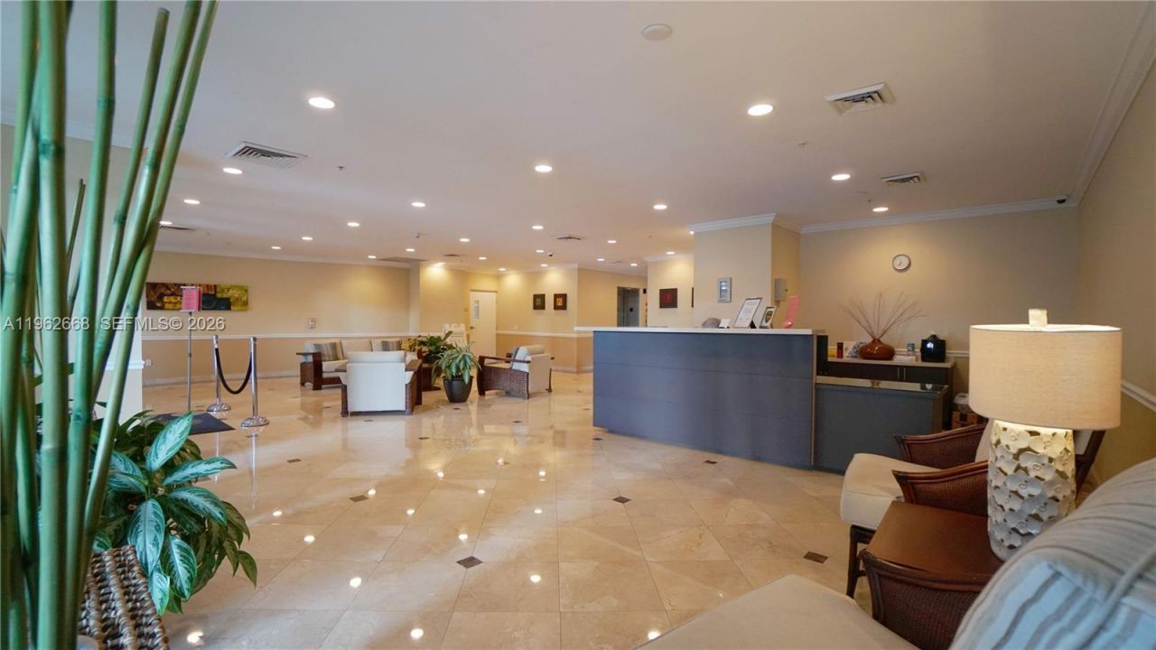 117 NW 42nd Ave , Unit 708, Miami, FL 33126 Photo