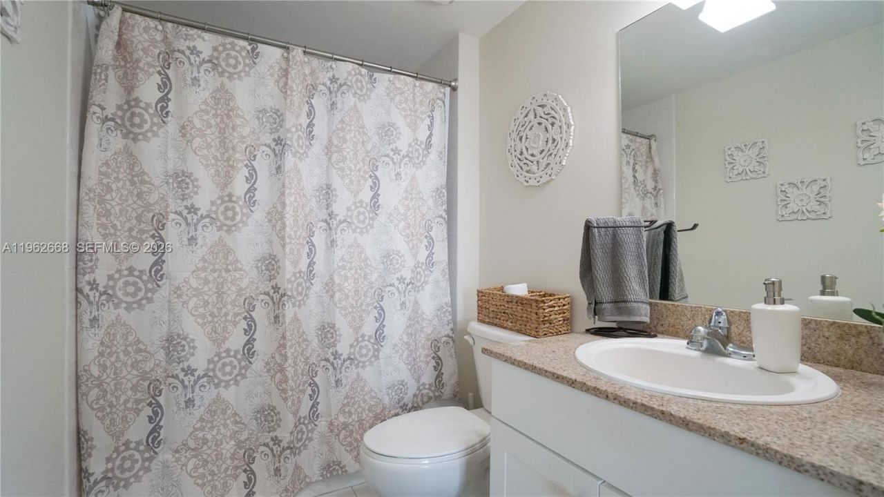 117 NW 42nd Ave , Unit 708, Miami, FL 33126 Photo