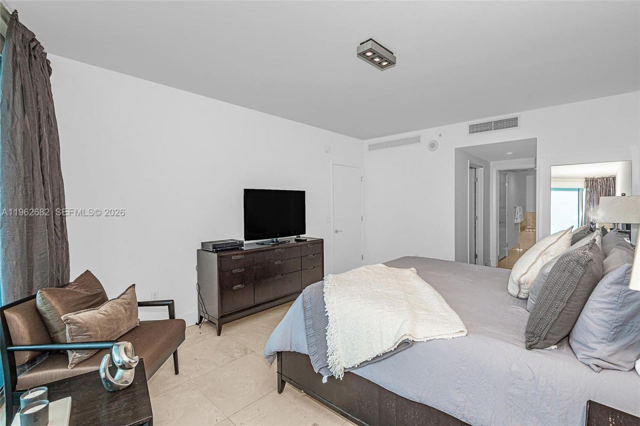 17001 Collins Ave , Unit 3507, Sunny Isles Beach, FL 33160 Photo